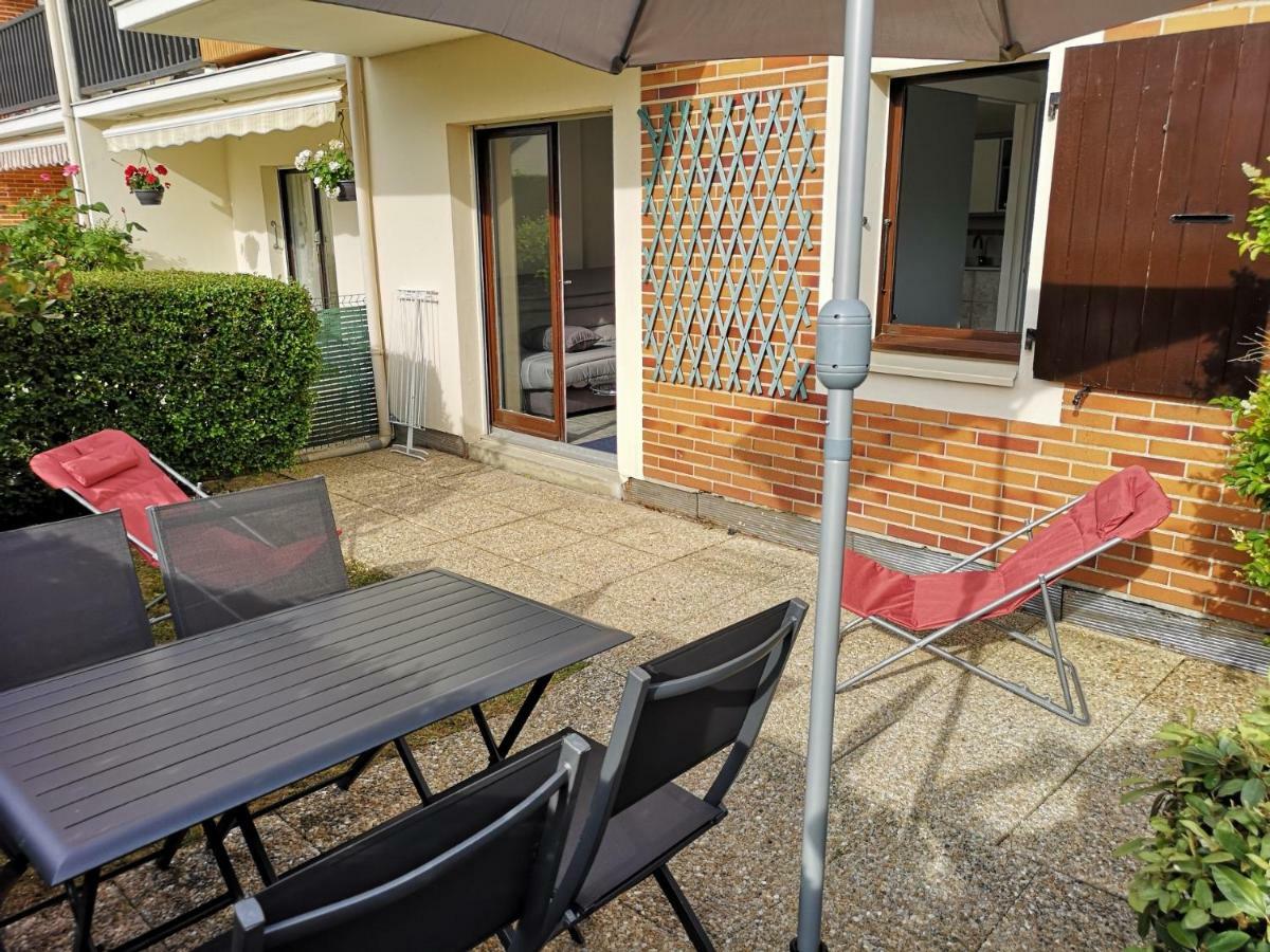 2 Pieces Front De Mer Ensoleille Et Calme Acces Direct Plage Cabourg Εξωτερικό φωτογραφία